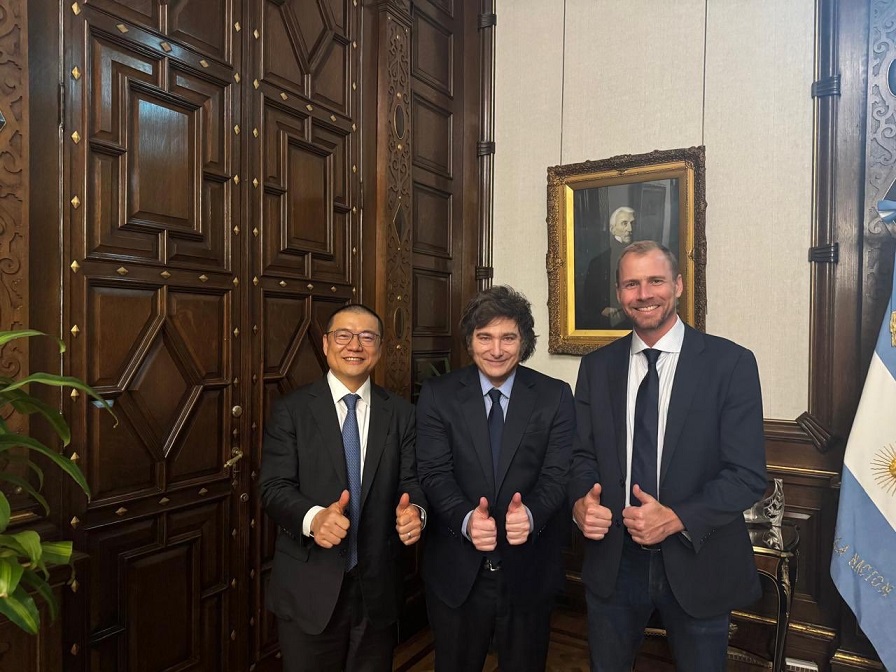 El Presidente Javier Milei recibió al CEO de Lithium Americas y al CEO de Ganfeng, para discutir el futuro de la industria del litio en Argentina