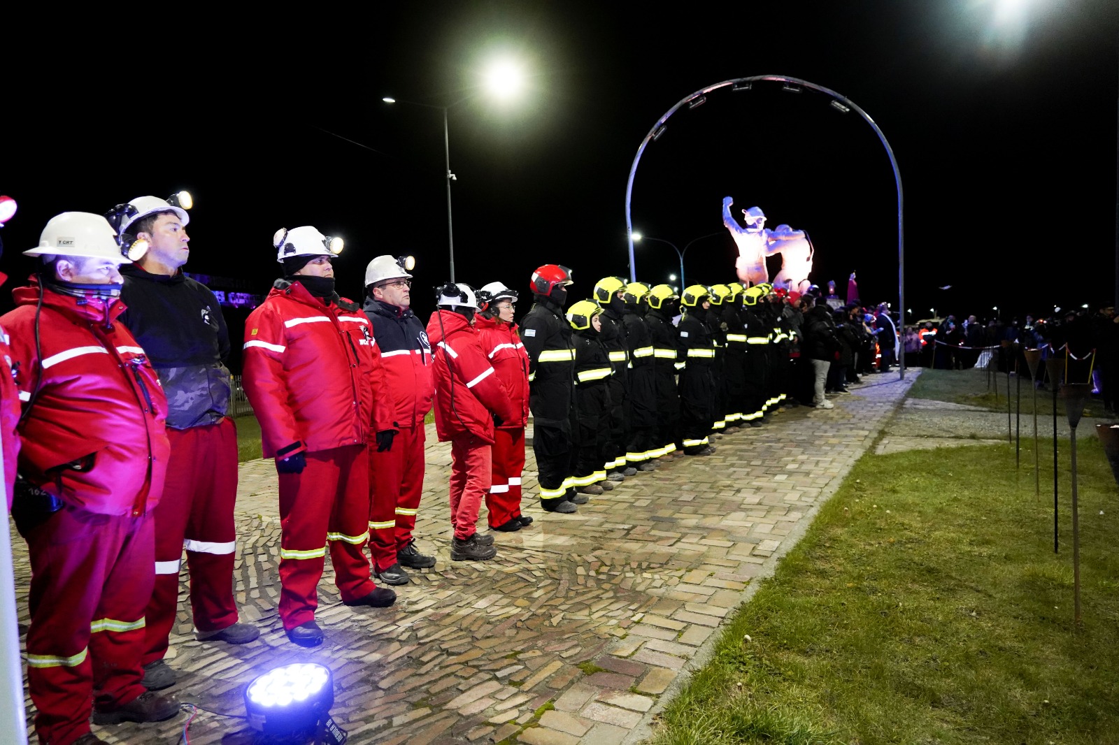 Homenaje a los 14 mineros fallecidos en la tragedia ocurrida en la Mina 5 de Río Turbio en el 2004