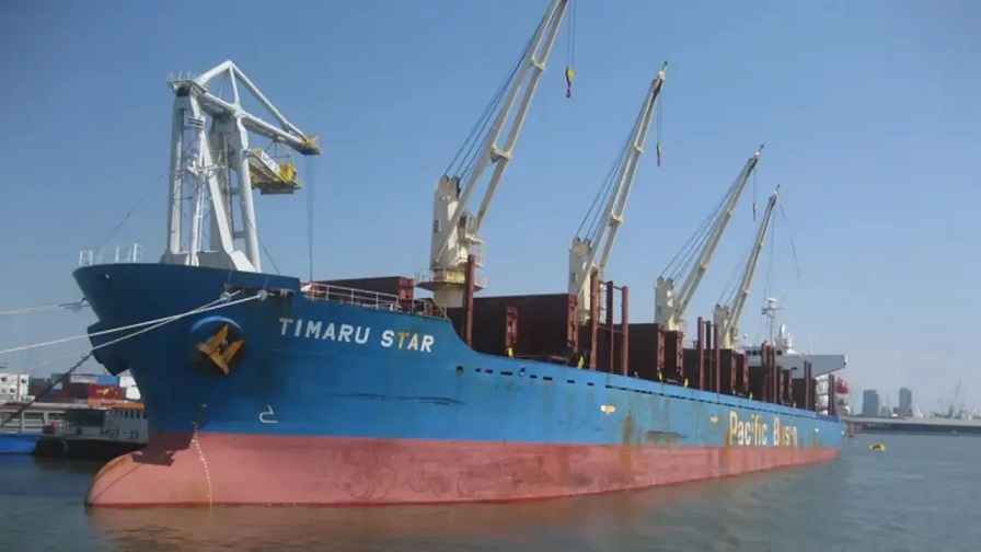 GNL: llegaron 10.000 toneladas de caños al puerto de San Antonio Este