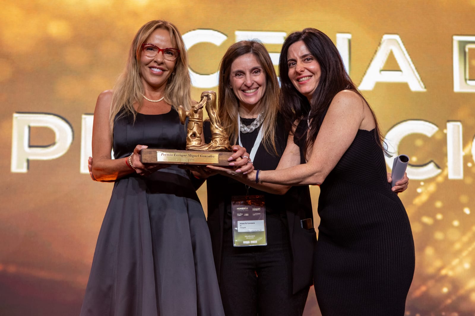 Noche de las Distinciones – Sonia Delgado, Mujer Minera 2025