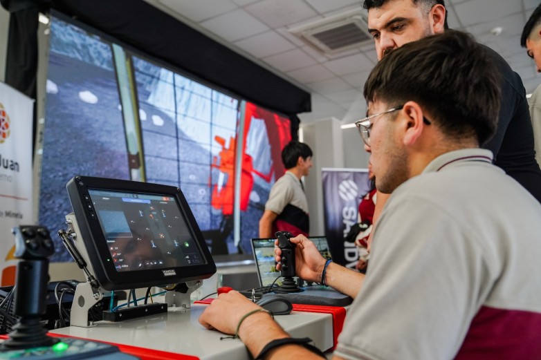 Inicia curso de verano sobre minería para jóvenes de Calingasta e Iglesia
