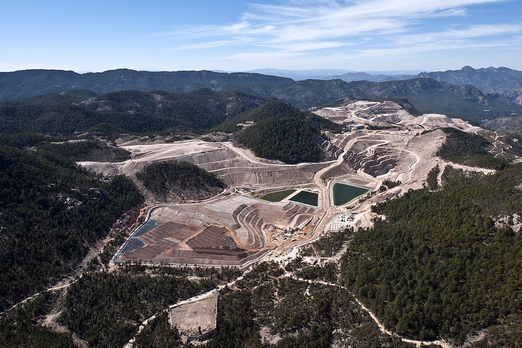 Agnico Eagle, Hycroft y Sidney Resources: el oro impulsa sus acciones tras febrero